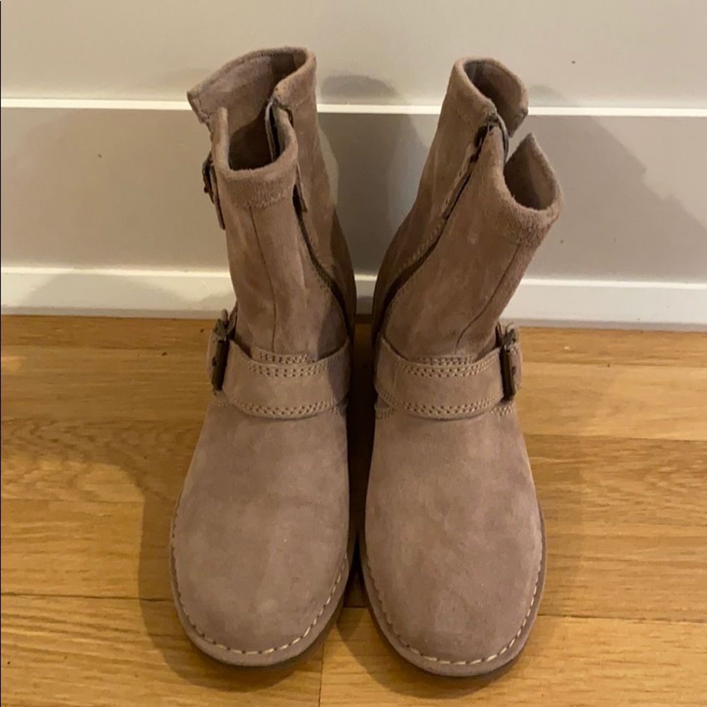 Hush Puppies Aydin Catelyn Boot, Size 6.5.